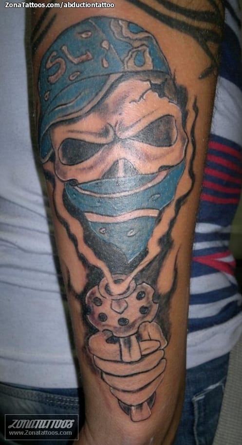 Foto de tatuaje Calaveras, Armas