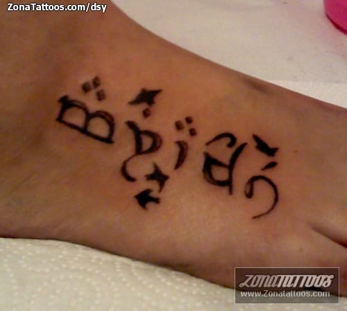 Tattoo photo Elvish, Instep