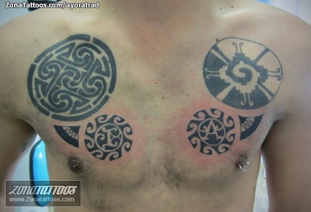 Tattoo photo Maori, Chest