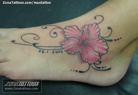 Foto de tatuaje Flores, Empeine