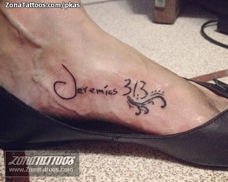 Tattoo photo Instep, Letters