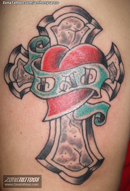 Foto de tatuaje Cruces, Corazones