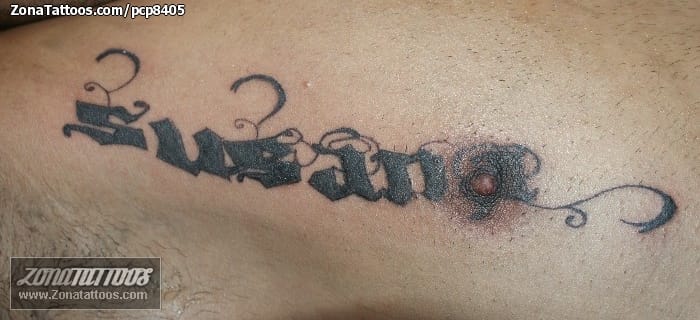 Foto de tatuaje Letras, Nombres, Pezones