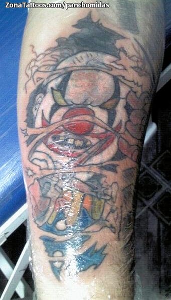 Tattoo photo Clowns, Cracks