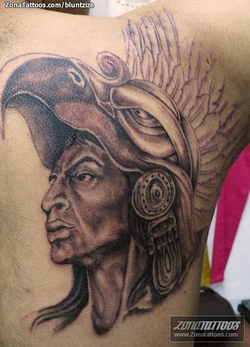 Foto de tatuaje Aztecas, Omóplato