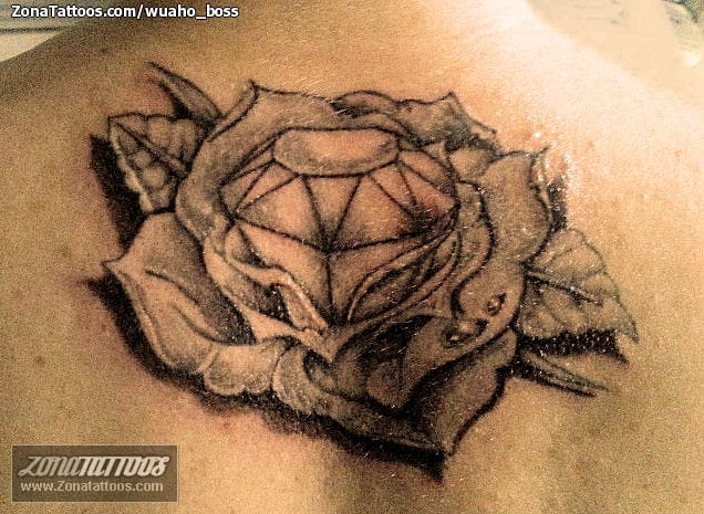 Foto de tatuaje Flores, Diamantes