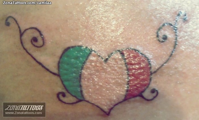 Foto de tatuaje Corazones, Banderas