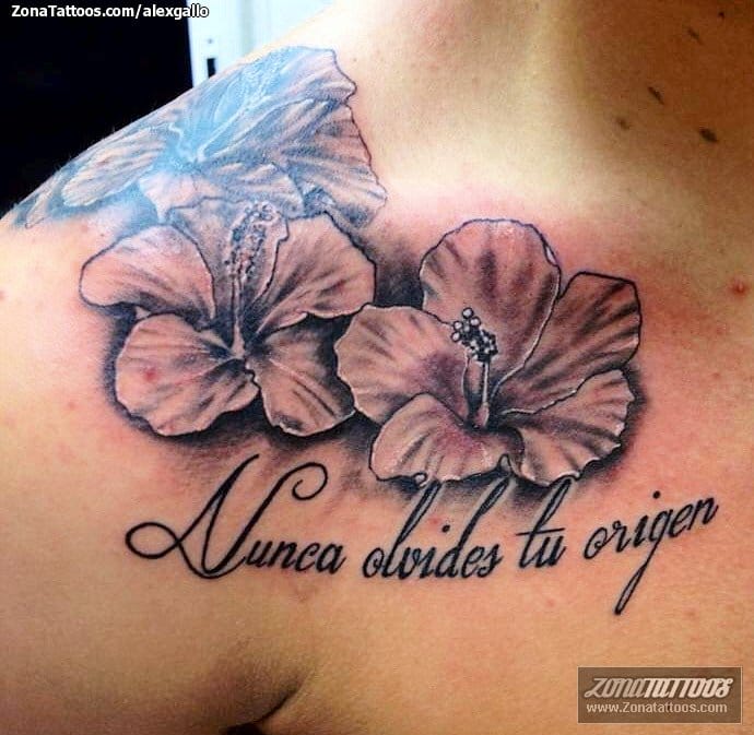 Foto de tatuaje Flores, Letras, Hombro