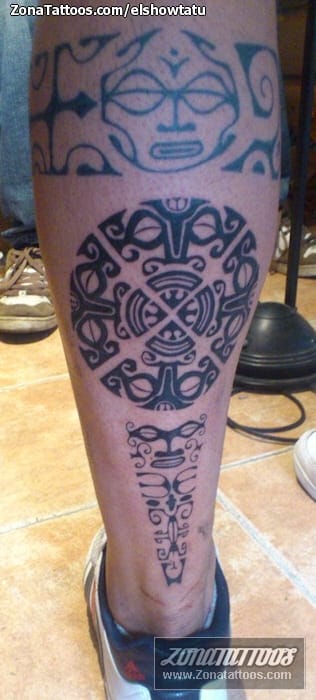 Tattoo photo Maori, Calf