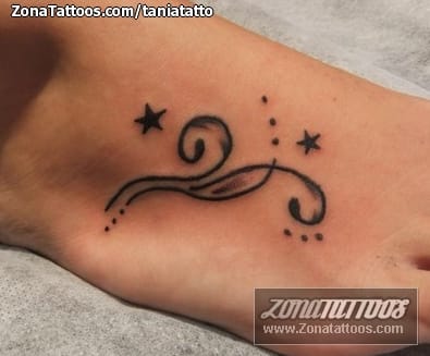 Foto de tatuaje Estrellas, Filigranas, Empeine