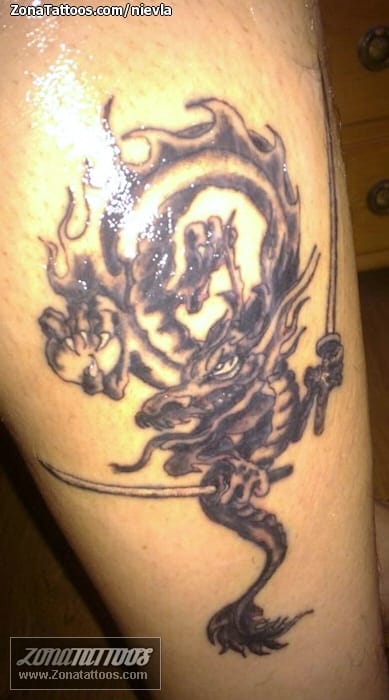 Foto de tatuaje Dragones, Katanas, Orientales