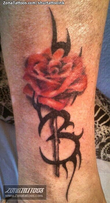 Foto de tatuaje Rosas, Flores, Tribales