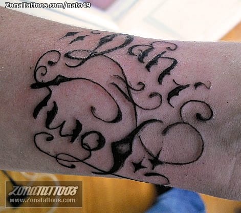 Tattoo photo Letters, Names, Flourish