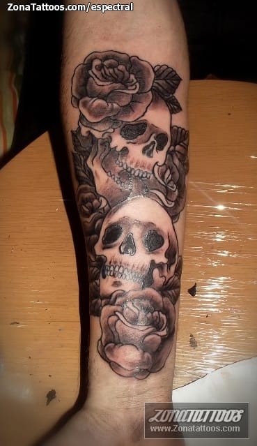 Tattoo photo Skulls, Roses, Flowers