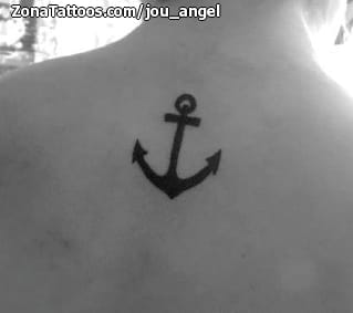 Foto de tatuaje Anclas, Espalda