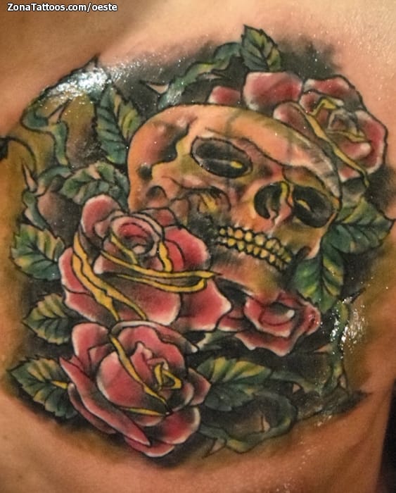 Foto de tatuaje Cover Up, Rosas, Calaveras