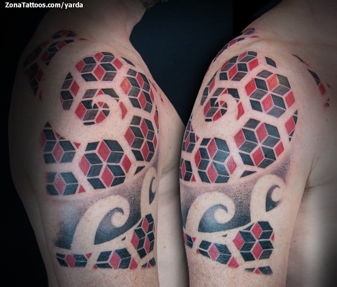 Tattoo photo Geometrics, Spirals, Shoulder