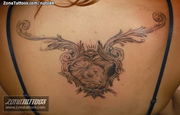 Foto de tatuaje Espalda, Animales, Ornamentos