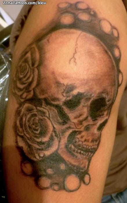 Foto de tatuaje Calaveras, Rosas