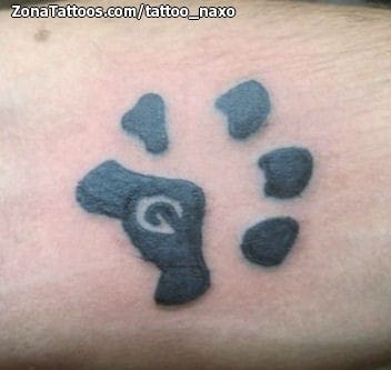 Tattoo photo Footprints