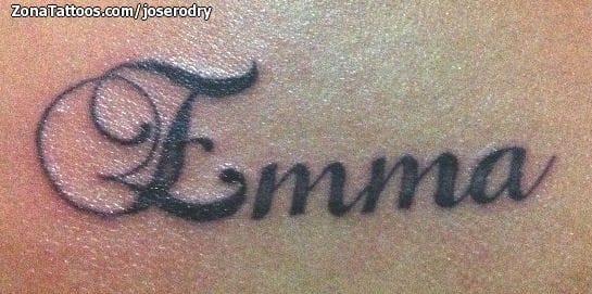 Tatuaje de Emma, Nombres, Letras