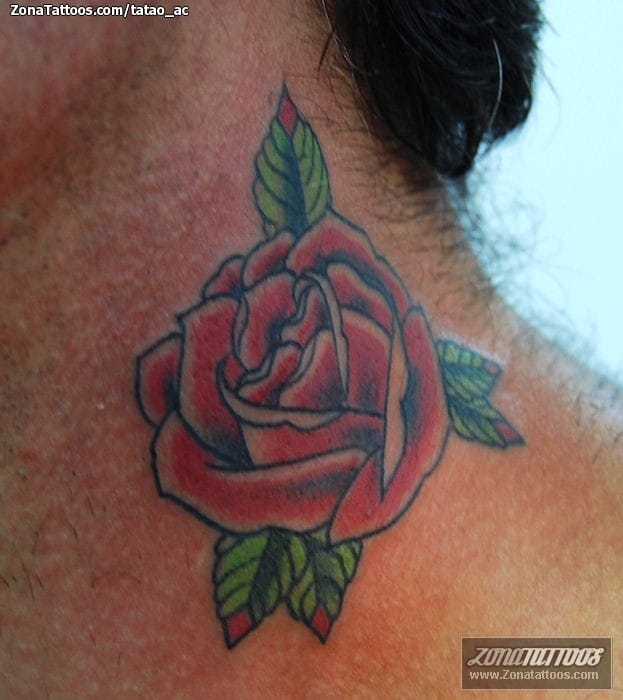 Foto de tatuaje Rosas, Flores, Cuello