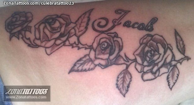 Foto de tatuaje Rosas, Flores, Nombres