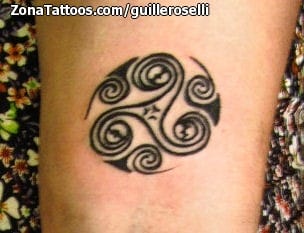 Tattoo photo Triskelion, Celtic