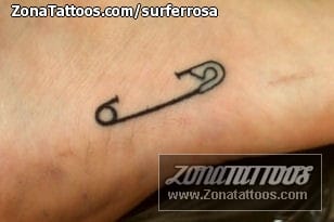 Tattoo photo Safety pins, Foot