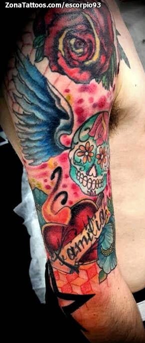 Foto de tatuaje Mangas, Sugar Skull, Flores