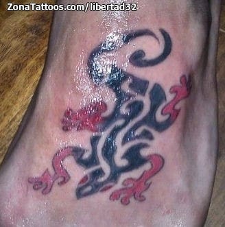 Tattoo photo Lizards, Instep, Maori