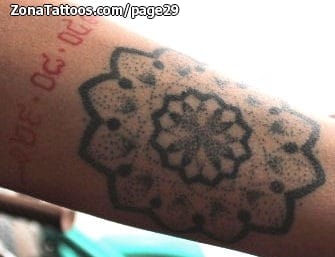 Tattoo photo Mandalas, Pointillism