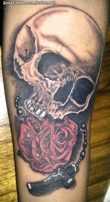 Foto de tatuaje Calaveras, Rosas, Cruces