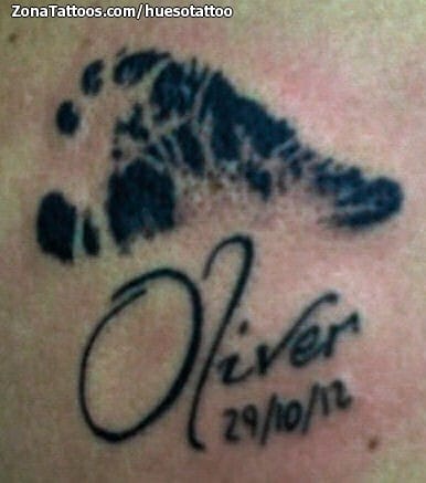 Tattoo photo Names, Footprints, Letters