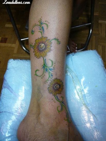 Tattoo photo Flowers, Daisies