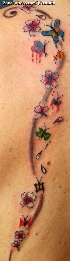 Foto de tatuaje Flores, Mariposas, Espalda