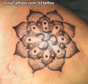 Foto de tatuaje Mándalas, Om, Puntillismo