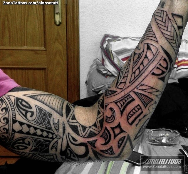 Tattoo photo Maori, Sleeves