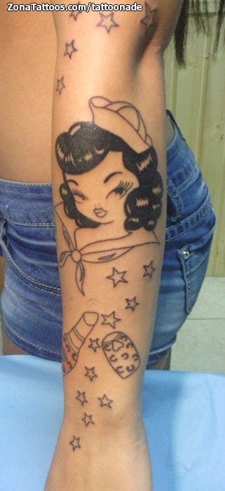 Foto de tatuaje Pin-ups, Rostros, Brazo