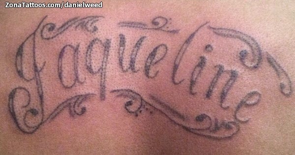 Foto de tatuaje Nombres, Letras, Filigranas