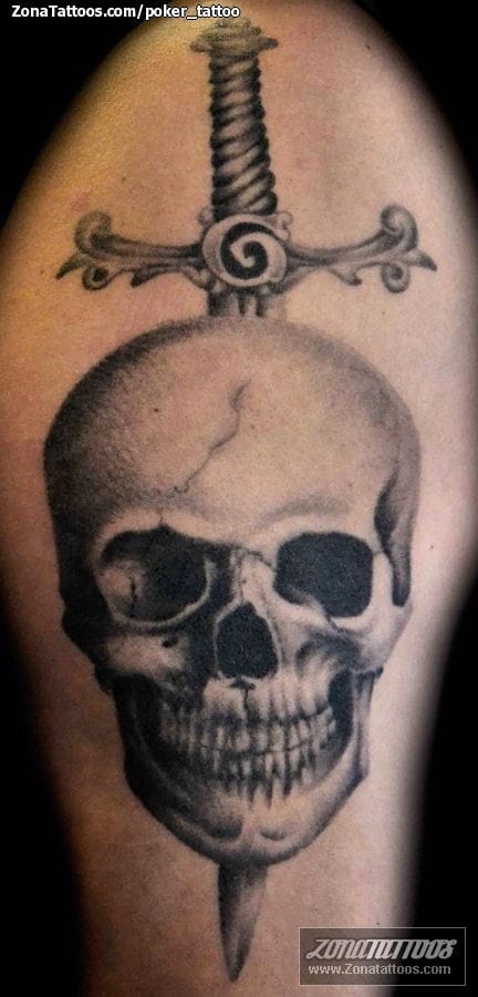 Foto de tatuaje Calaveras, Dagas