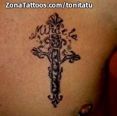 Foto de tatuaje Cruces, Religiosos, Pecho