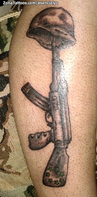 Foto de tatuaje Armas, Cascos