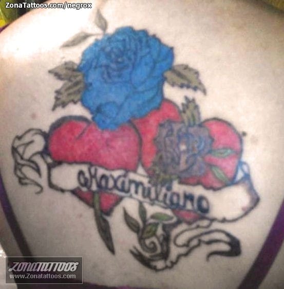 Foto de tatuaje Flores, Corazones, Letras