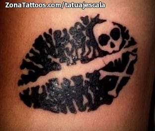 Foto de tatuaje Besos, Calaveras