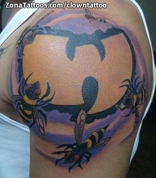 Foto de tatuaje Wu-tan Clan, Escudos, Abejas