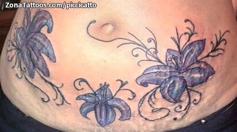 Foto de tatuaje Lirios, Flores, Barriga