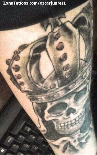 Tattoo photo Skulls, Crowns