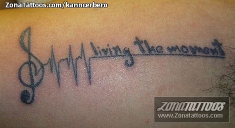 Foto de tatuaje Notas Musicales, Frases, Letras