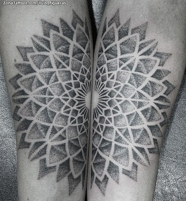 Tattoo photo Mandalas, Pointillism